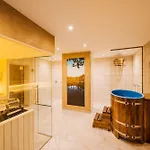 Galerie-studio Im Gruenen Mit Fruehstueck Im Reindahls Apartamento