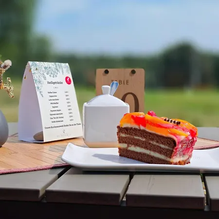 Galerie-studio Im Gruenen Mit Fruehstueck Im Reindahls Appartamento *