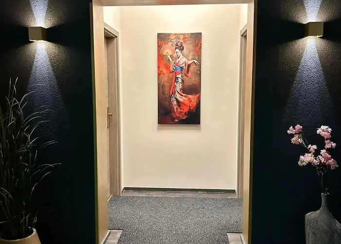 Galerie-studio Im Gruenen Mit Fruehstueck Im Reindahls Lejlighed